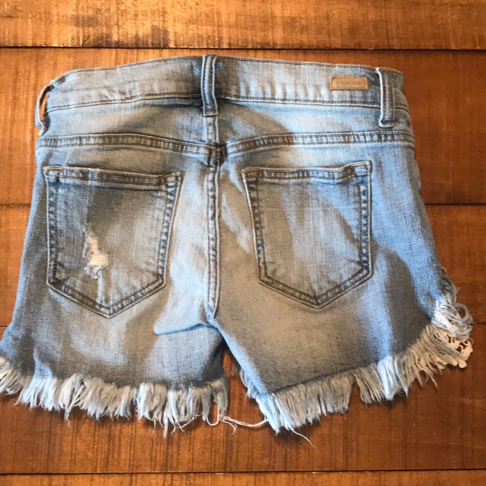 Sneak Peek shorts